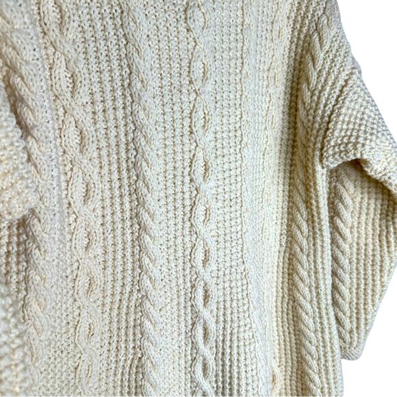 Quill’s Woolen Market Irish Made Classic Cardigan - CREAM - Picture 8 of 10